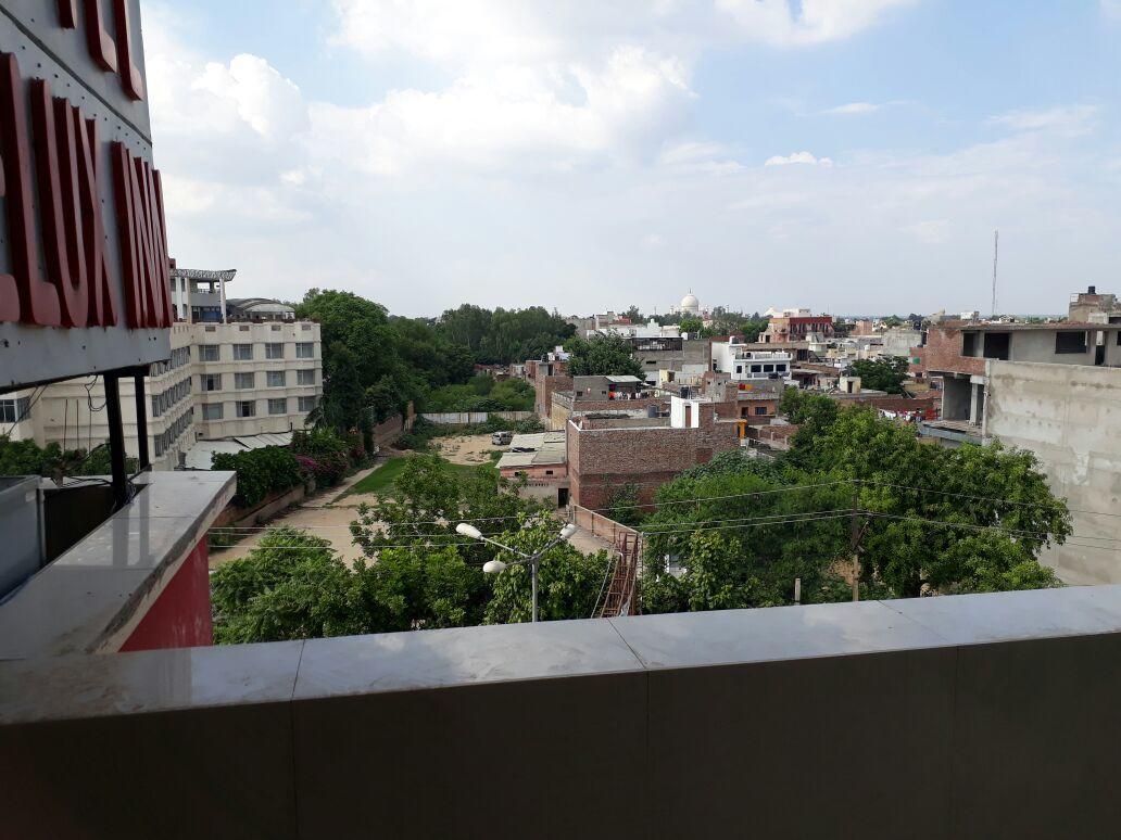 Hotel Delux Inn Agra  Εξωτερικό φωτογραφία