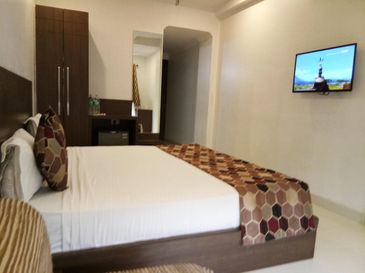 Hotel Delux Inn Agra  Εξωτερικό φωτογραφία