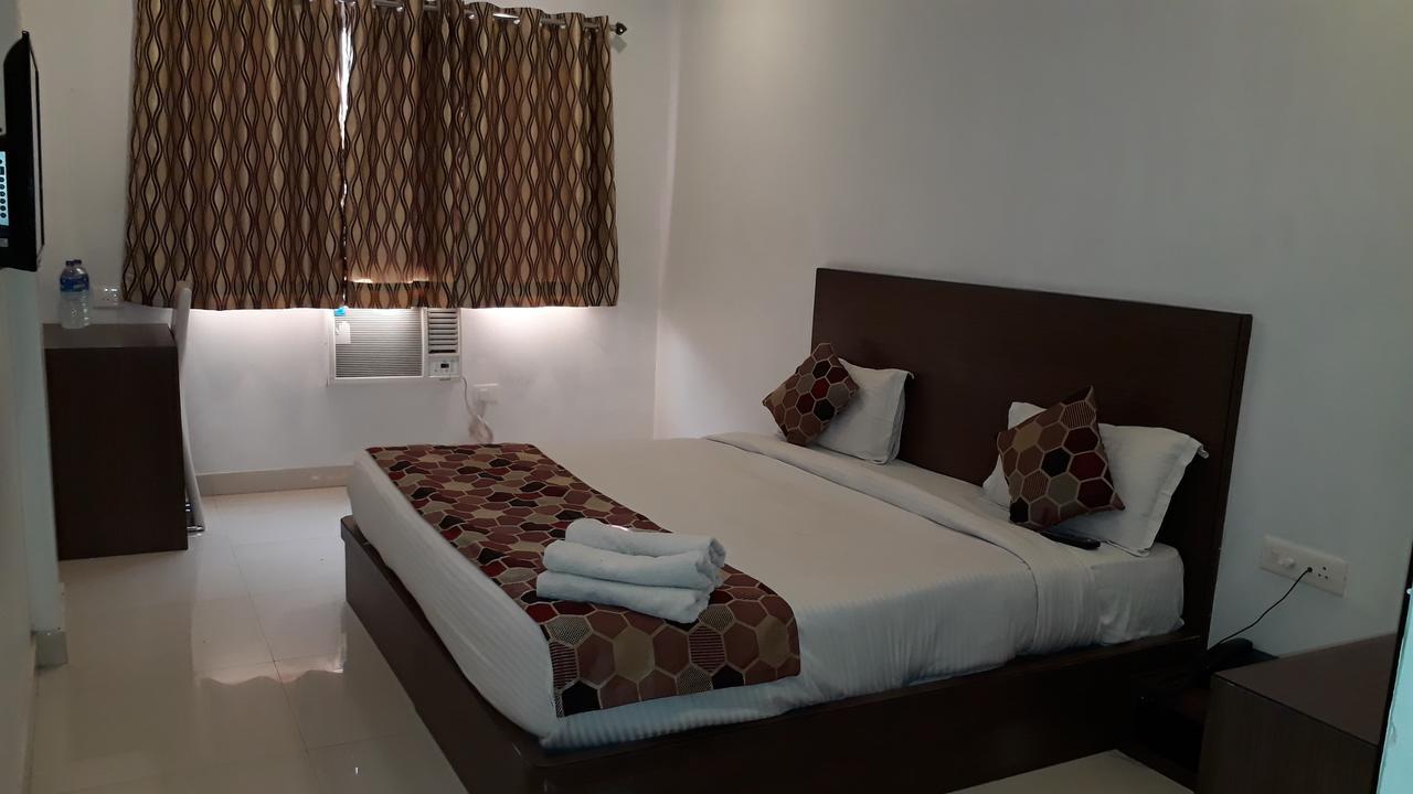 Hotel Delux Inn Agra  Εξωτερικό φωτογραφία